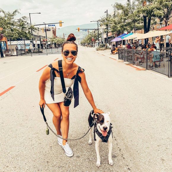 Meet your Posher, Laurie - Picture 1 of 1